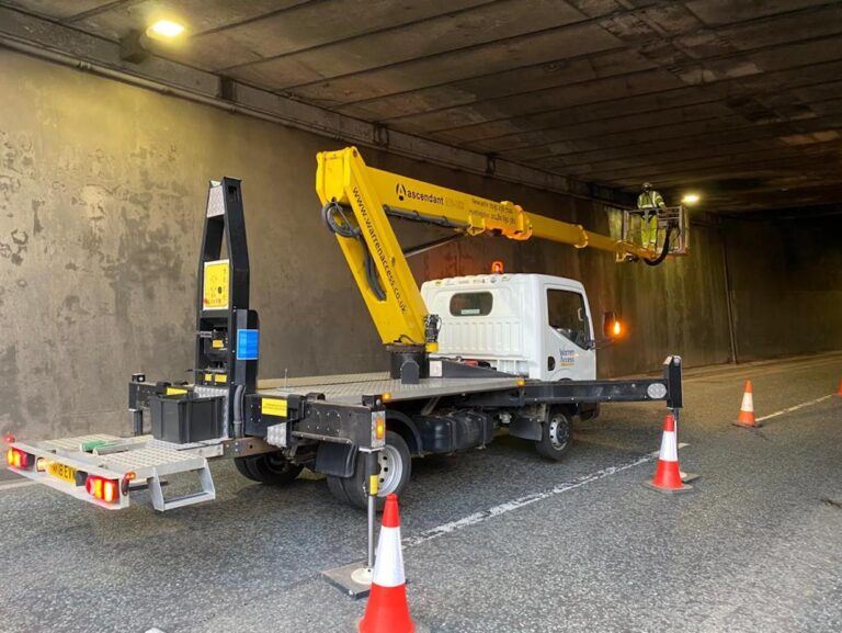 Warren Access highway maintenance work - reducing collision risk