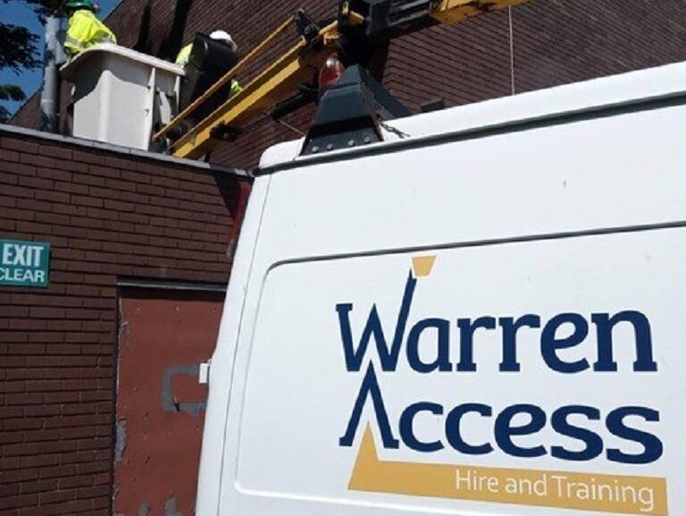 Warren Access assist Newcastle City Council with graffiti removal